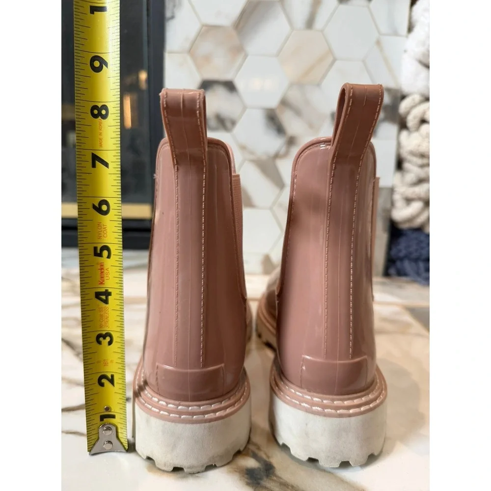 Dolce Vita Rain Boots Womens 9 Pink Glossy Lug Sole Chelsea Stormy Waterproof